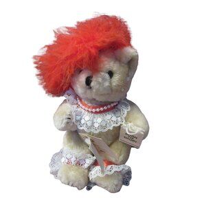 Country Cozy’s “BORN TO SHOP” Decorative Plush Female Jointed Bear w/Accessories